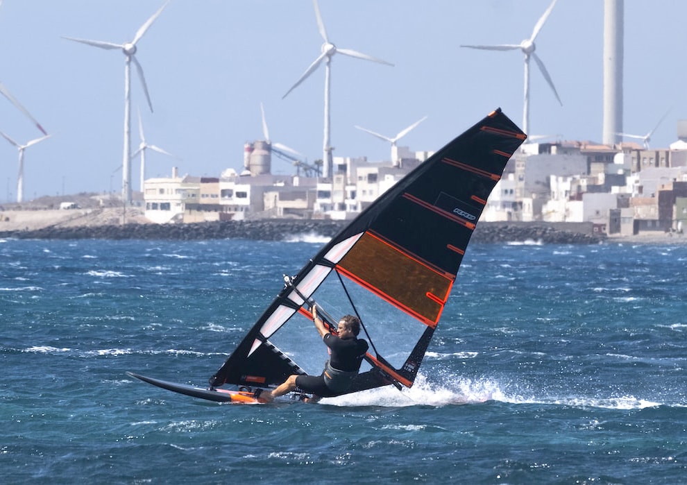 obrazek x-wing black pure race windsurfing karlin